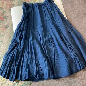 Blue skirt. Medium